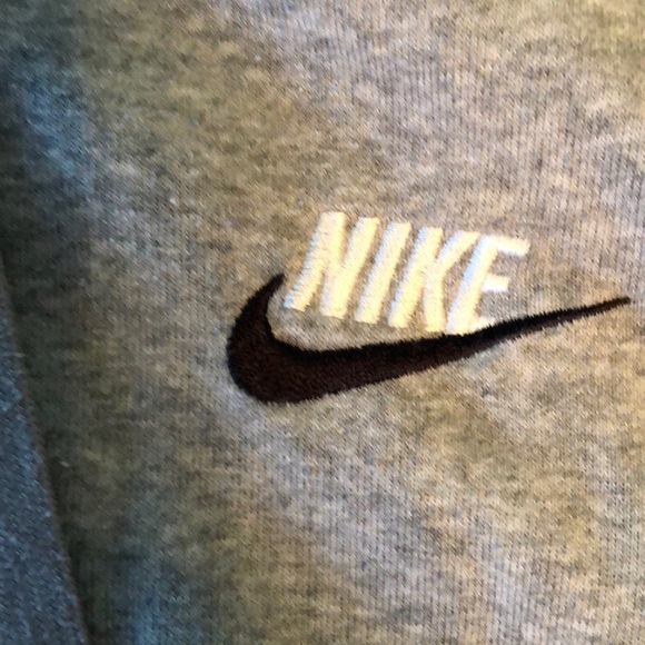 Nike hoodie - Picture 2 of 4